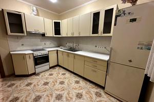 квартира за адресою Чорних Запорожців вул. (Короленка), 66