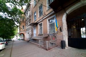 комерційна за адресою Єврейська вул., 21