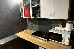 комерційна за адресою Канатна вул., 75