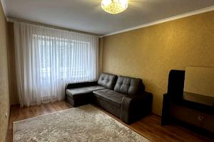 квартира за адресою Довженка вул., 3
