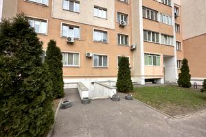 комерційна за адресою Горького, 5 В