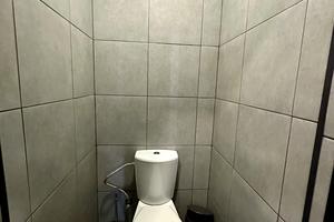 комерційна за адресою площа Галицька, 7