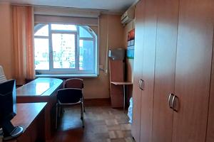 комерційна за адресою Автозаводська вул., 99/4