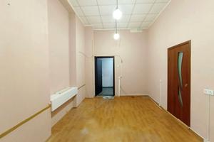 коммерческая по адресу Героїв у ул. (Театральна), 10