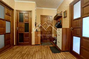 квартира за адресою Українська вул., 61