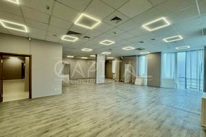 комерційна за адресою Князів Острозьких вул. (Московська), 4