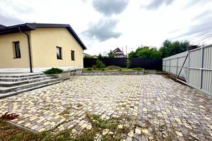 будинок за адресою Богдана Ступки