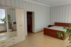 дом по адресу Центральна