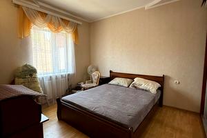 будинок за адресою Руставелі вул.