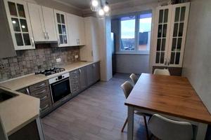 квартира по адресу Степана Бандери ул., 40/2а