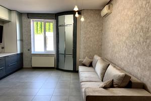 квартира за адресою Поповича вул., 23