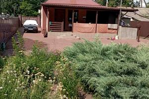 будинок за адресою смт. Яворницьке (Іларіонове), Шевченко, 38
