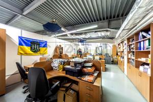 комерційна за адресою Петропавлівська вул., 4