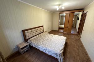 квартира за адресою Шнеєрсона вул., 4