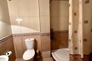 будинок за адресою Центральна