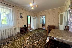 будинок за адресою Молодіжна