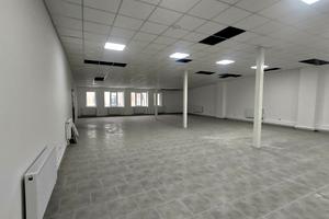комерційна за адресою Героїв УПА вул., 29