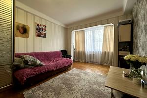 квартира за адресою Автозаводська вул., 25