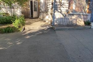 комерційна за адресою Андрея Шептицького вул., 37