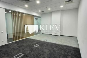 комерційна за адресою Князів Острозьких вул. (Московська), 32