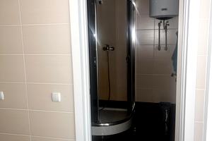 комерційна за адресою 23 Серпня вул., 33а