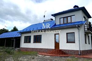 будинок за адресою Набережна, 1