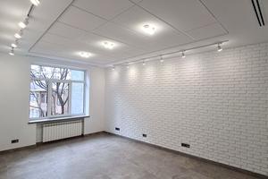 комерційна за адресою Інститутська вул., 16