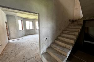 будинок за адресою Злуки