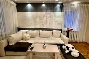 квартира за адресою Академіка Корольова вул., 74б