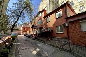 комерційна за адресою Велика Васильківська вул. (Червоноармійська), 28А