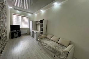 квартира за адресою Лазурна вул., 5