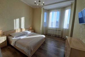 квартира за адресою Кирила і Мефодія пл. (Миру), 15