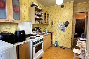 квартира по адресу Менахем-Мендл Шнеерсона ул. (Мініна), 1