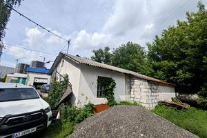 комерційна за адресою Івана Федорова вул., 31