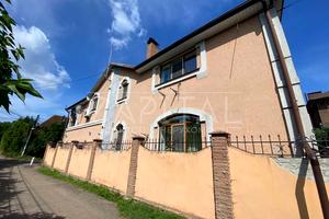 будинок за адресою Русанівські сади вул.