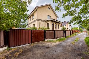 будинок за адресою Ольги Кобилянської вул. (Достоєвського), 27