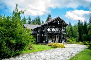 будинок за адресою с. Гута, Центральна