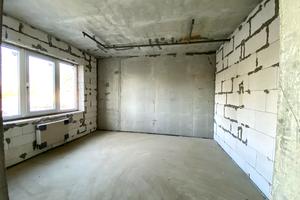 квартира за адресою Літературна вул., 10