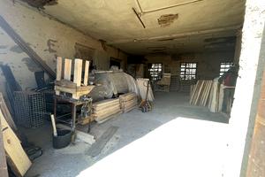 комерційна за адресою Вишнева вул., 5