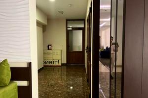 комерційна за адресою Богдана Хмельницького вул., 37-Б