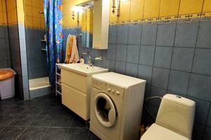 комерційна за адресою Хлібопекарська вул. (Воровського), 27