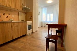 квартира за адресою Андрія Малишка вул. (Льва Толстого), 81
