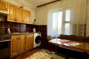 квартира за адресою Сержа Лифаря вул. (Олександра Сабурова), 8-А