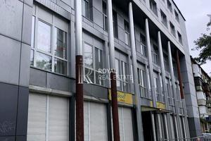комерційна за адресою Миру просп., 17