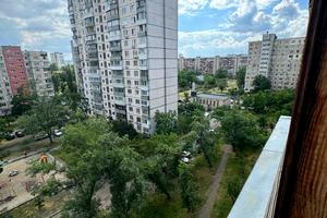 квартира за адресою Зої Гайдай вул., 7