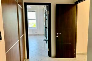 комерційна за адресою Дмитра Яворницького просп. (Карла Маркса), 72