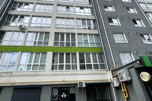 коммерческая по адресу Довженко ул., 33