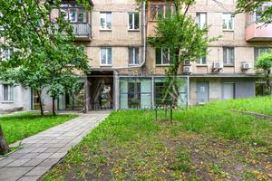 комерційна за адресою Джона Маккейна вул. (Івана Кудрі), 10