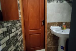 комерційна за адресою Олега Антонова вул. (Карла Маркса), 7