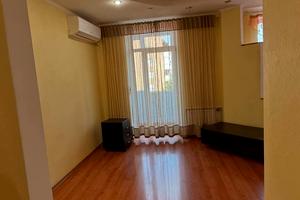 квартира за адресою Дмитра Войчишена вул., 7